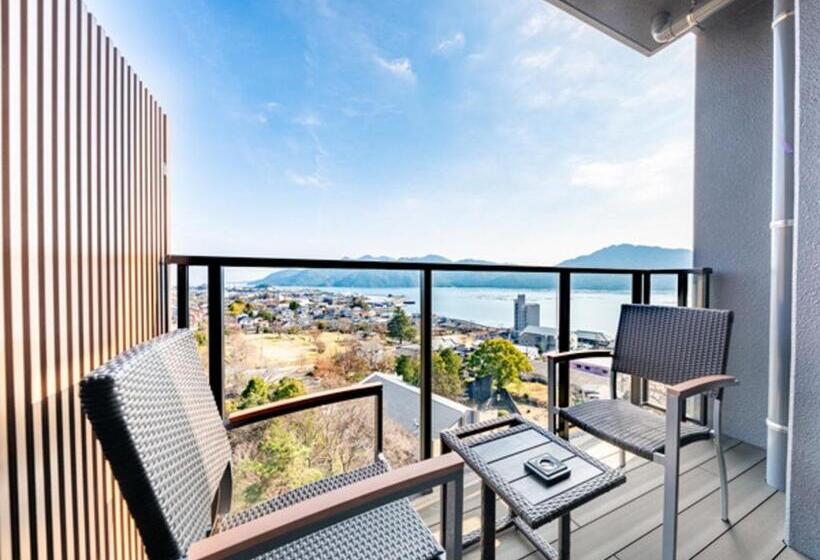 Люкс Superior Вид на Море, Livemax Resort Miyahama Ocean View