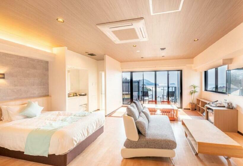 Номер Superior Вид на Море, Livemax Resort Miyahama Ocean View