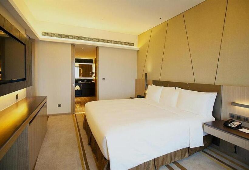 سوییت سوپریور, Radisson Blu Shanghai Pudong Jinqiao