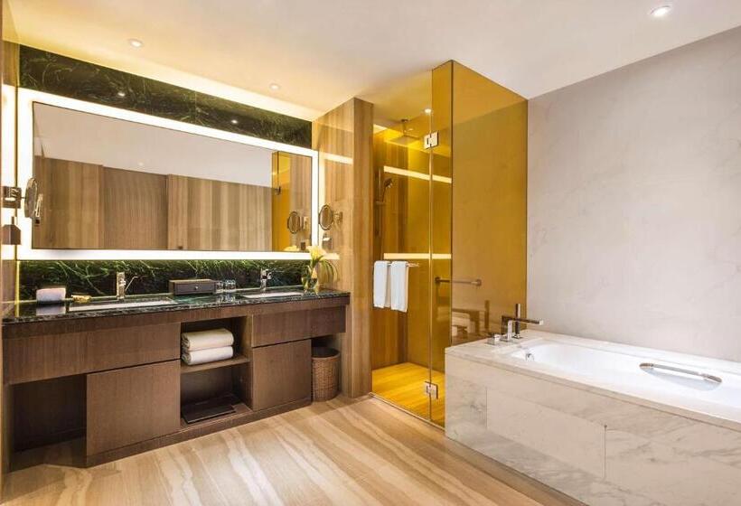 سوییت سوپریور, Radisson Blu Shanghai Pudong Jinqiao