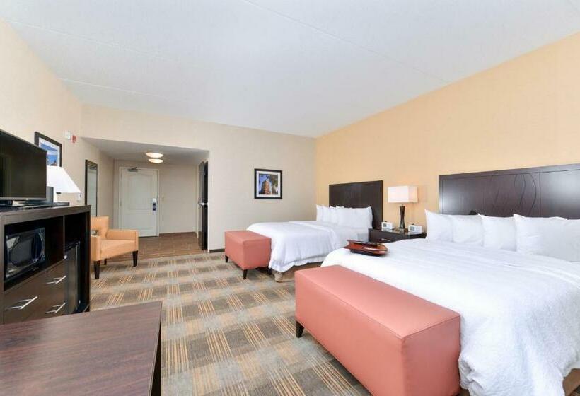 Номер Стандарт, Hampton Inn & Suites California Universitypittsburgh