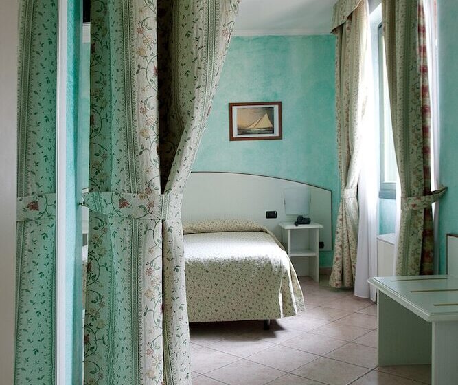 Студия Стандарт, Residence Montelago