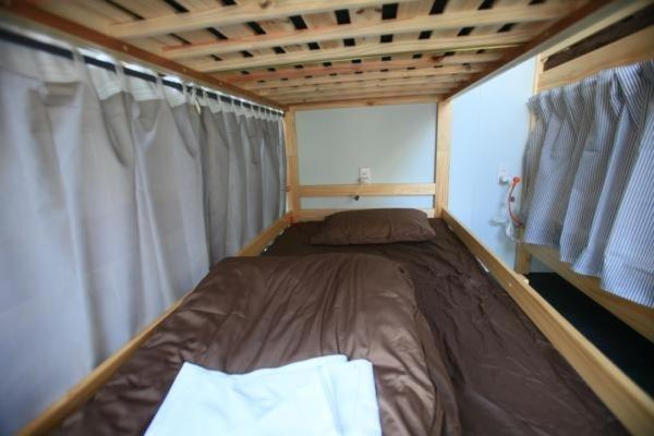 Кровать в Общей Комнате, Kamp Houkan Cho Backpacker S Inn & Lounge