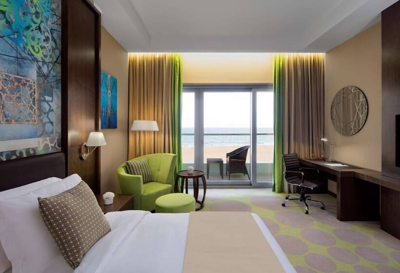 اتاق پرمیوم با چشم‌انداز دریا, Radisson Blu Hotel & Resort, Sohar
