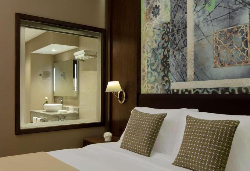 سوییت با چشم‌انداز دریا, Radisson Blu Hotel & Resort, Sohar