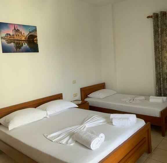 Quarto Estandar com Sacada, Guest House Villa Alia