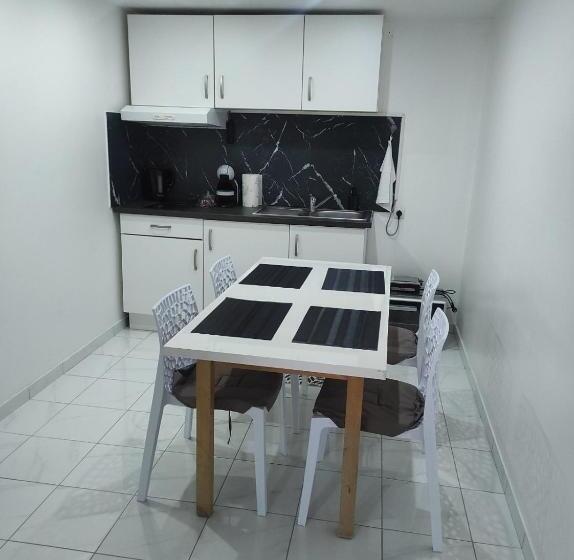 Семейный Номер, Studio 45m2 Très Calme