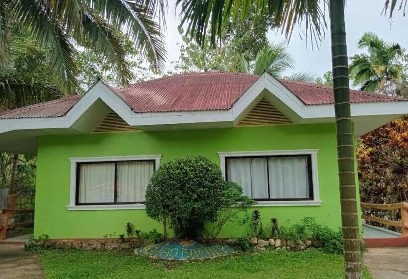 Семейный Номер Deluxe, Aghao Midgreens Resort