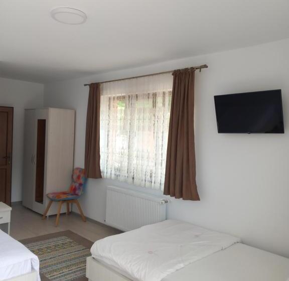 اتاق استاندارد سه نفره, Casa Lia Figa