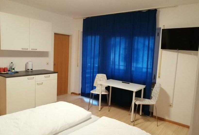 Номер Стандарт, Pension Blaues Haus