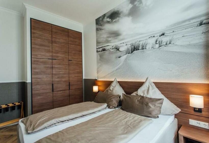 套房侧面可观海景, Strandhotel Hohenzollern