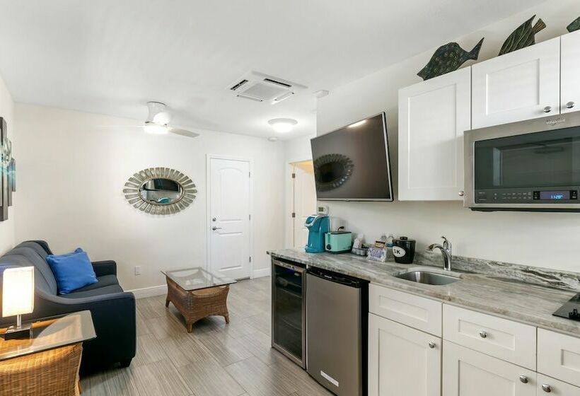 סוויטה, Siesta Key Beachside Villas