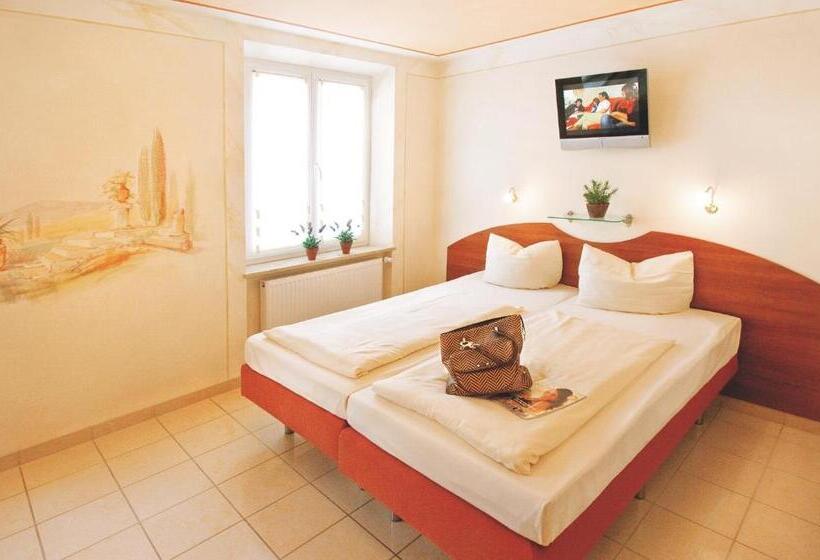 Номер Стандарт, Stadthotel Passau
