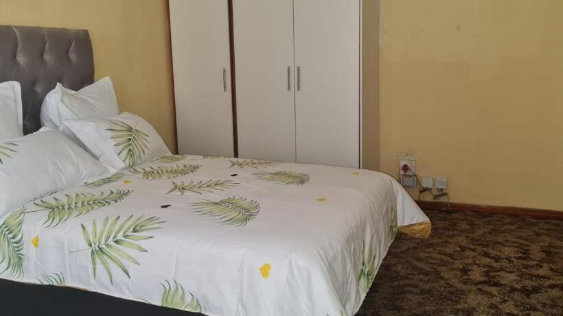 Номер Стандарт, Ojong S Court Kraaifontein