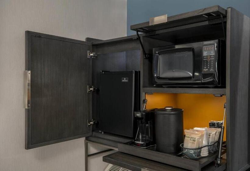 스위트 킹사이즈 침대, Courtyard By Marriott Montreal Laval