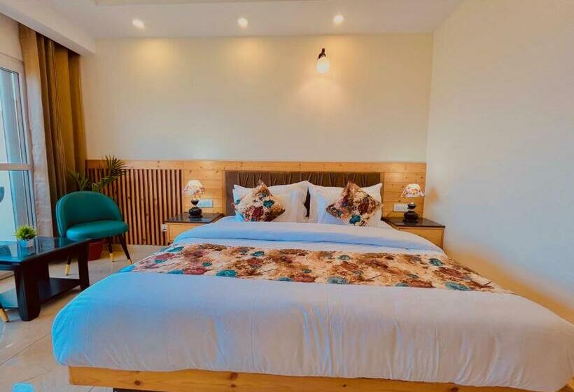 디럭스 룸, Pine Rock Mountain View, Mussoorie