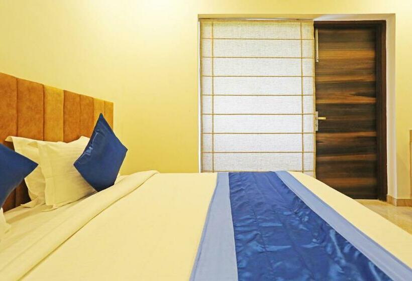 带大床的豪华间, Ab Inn Huda City Center
