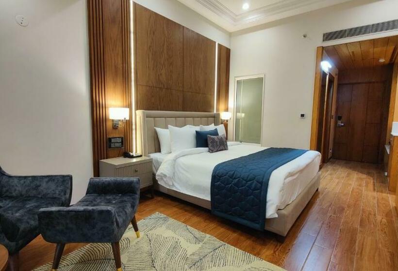 Стандартный Номер Кровать Кинг, Kaithal Resort   Kasauli