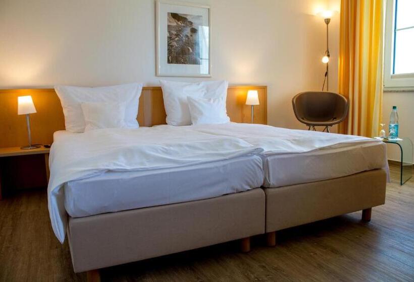 חדר אקונומי, Inselhotel Rügen