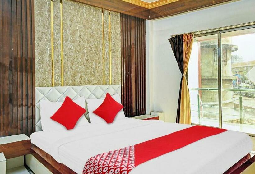 트리플 클래식 룸, Flagship Hotel Om Shanti Inn
