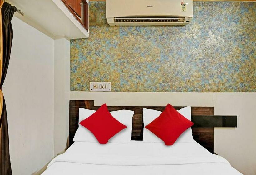 트리플 클래식 룸, Flagship Hotel Om Shanti Inn