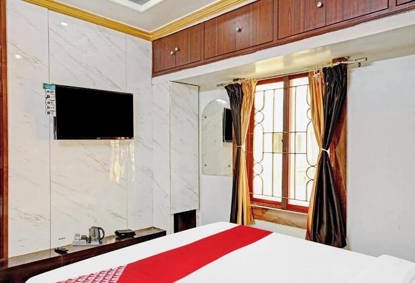 트리플 클래식 룸, Flagship Hotel Om Shanti Inn
