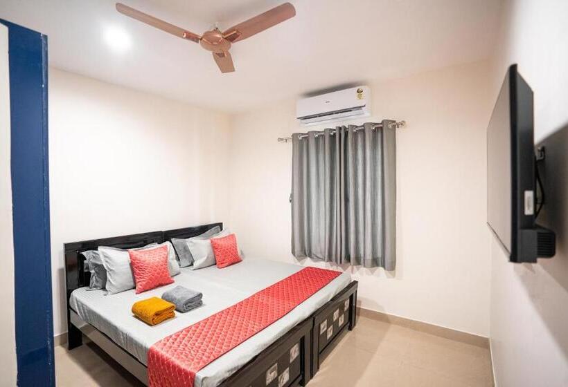 اتاق لوکس, Yellow Bells Signature Hitec City