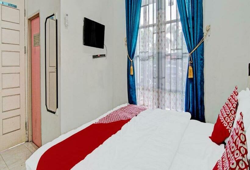 Номер Deluxe, Oyo 91986 Annajah Homestay Syariah