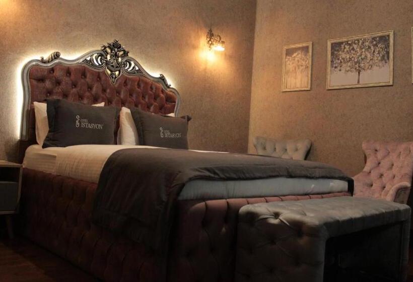 家庭间, Otel İstasyon