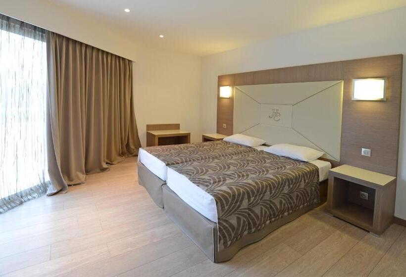 سوئیت 2 خوابه, Calvi Hôtel