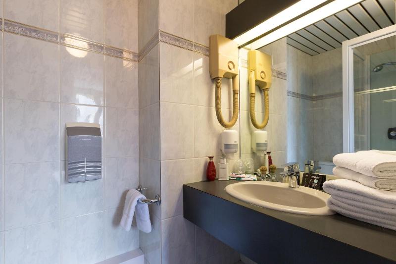 Номер Комфорт, Logis Hotel Du Chateau