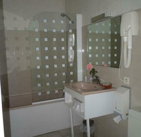 غرفة كومفورت ثلاثية, La Croix Blanche