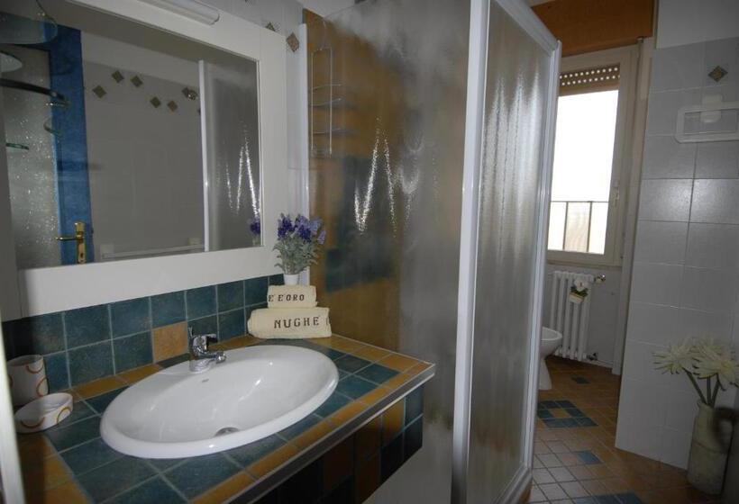 غرفة قياسية حمام مشترك, Nughe  E  Oro Guesthouse