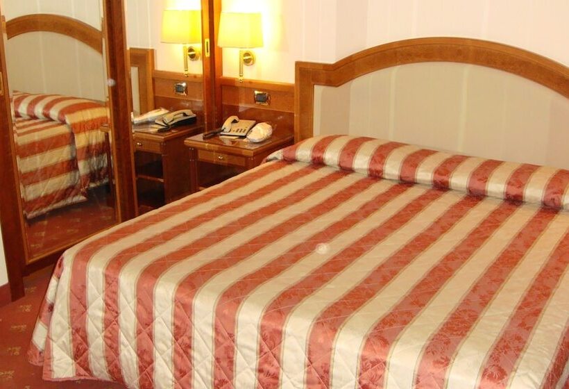 Номер Стандарт, Albergo Corona