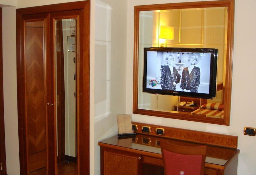 Номер Стандарт, Albergo Corona