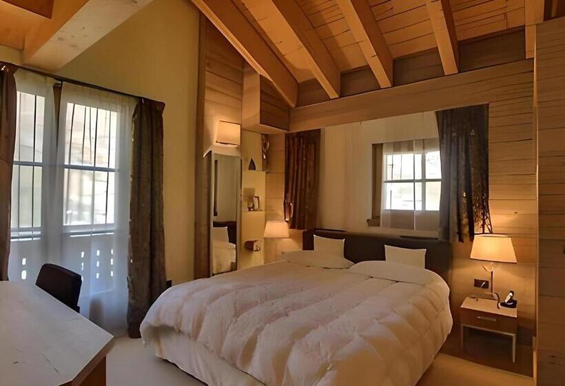 Quarto Estandar com Sacada, Bait De Angial