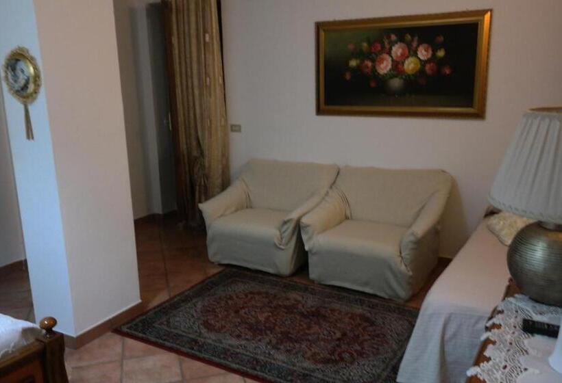 Номер Стандарт Трехместный, Bed & Breakfast Laino
