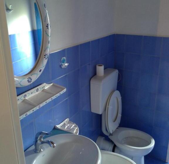 Бунгало Стандарт, Bed & Breakfast Laino