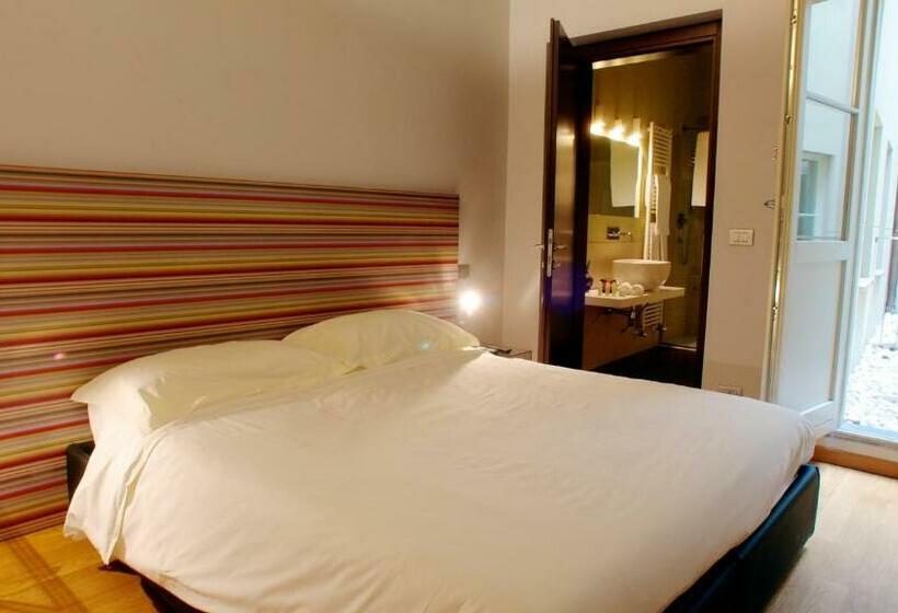 آپارتمان 1 خوابه اینتریور, Parizzi Suites & Restaurant