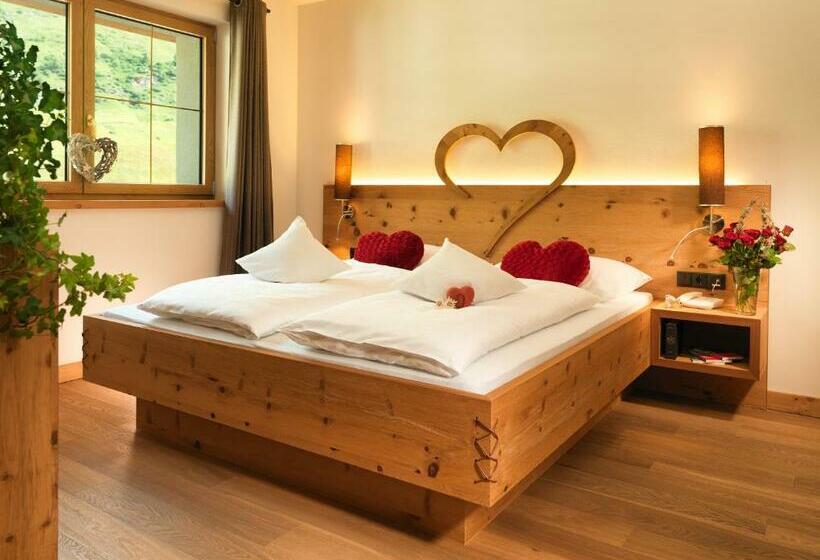 Полулюкс с Балконом, Montresor Hotel Pfeldererhof
