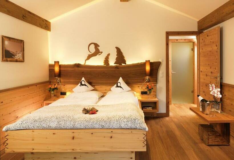 Люкс Повышенной Комфортности, Montresor Hotel Pfeldererhof