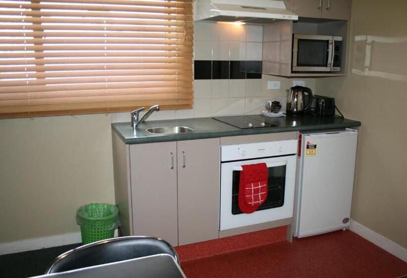Apartamento 2 Dormitórios, Astray Motel