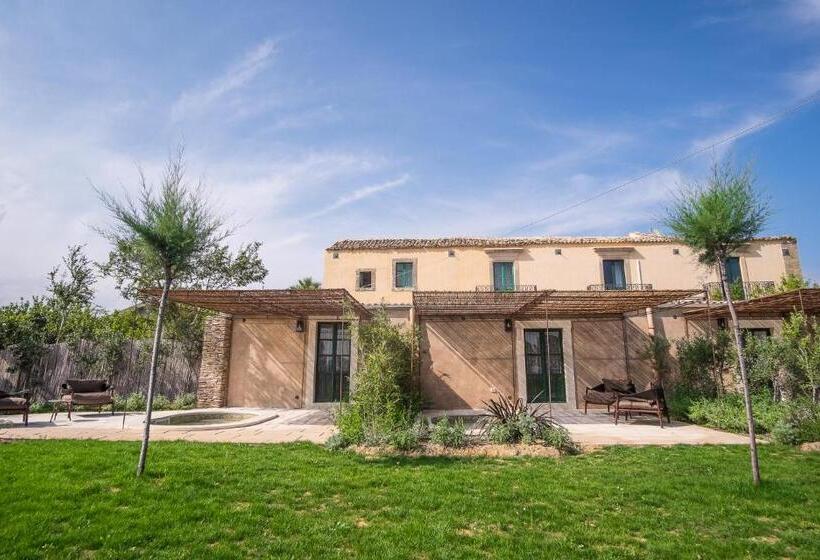 Полулюкс с Бассейном, Baglio Siciliamo Country House