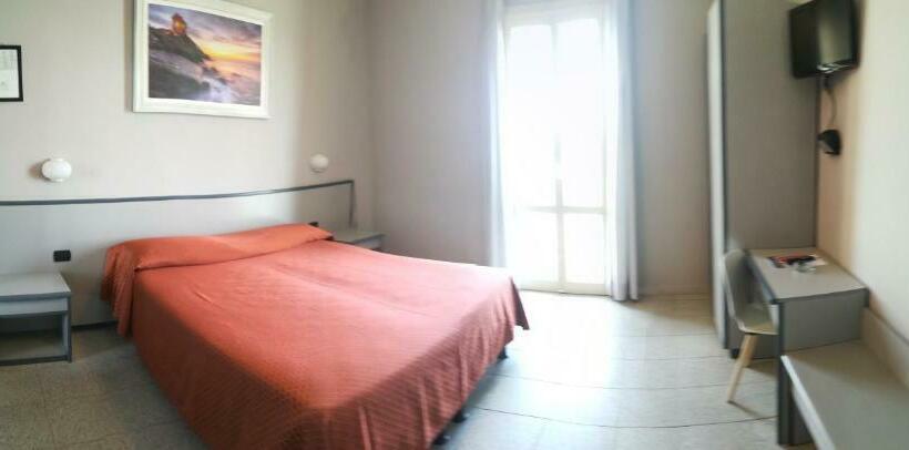 Quarto Estandar com Vistas, Danio Lungomare