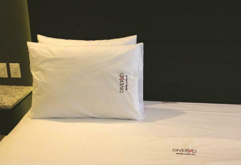 스탠다드 룸 더블 침대 2개, Diverxo Hotel & Villas