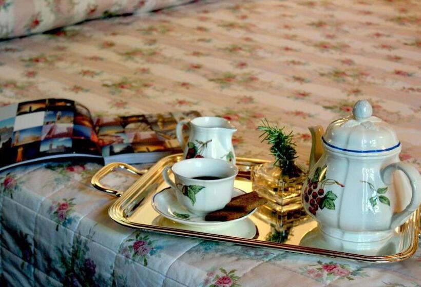 آپارتمان 1 خوابه همکف, Villa Agostoli