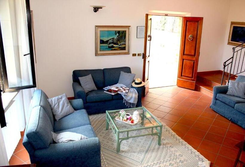 ویلای 3 خوابه, Villa Agostoli