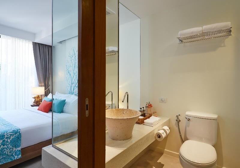 اتاق لوکس, Bandara Phuket Beach Resort