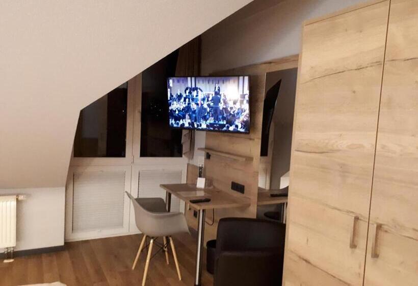 Номер Стандарт, Bigger Hof   Wirtshaus Platzhirsch Am Jahnplatz