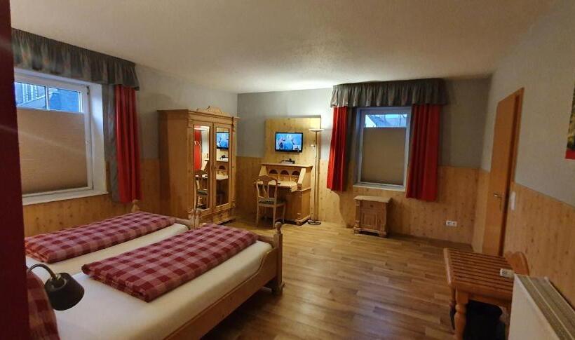 Апартаменты 1 Спальня, Bigger Hof   Wirtshaus Platzhirsch Am Jahnplatz